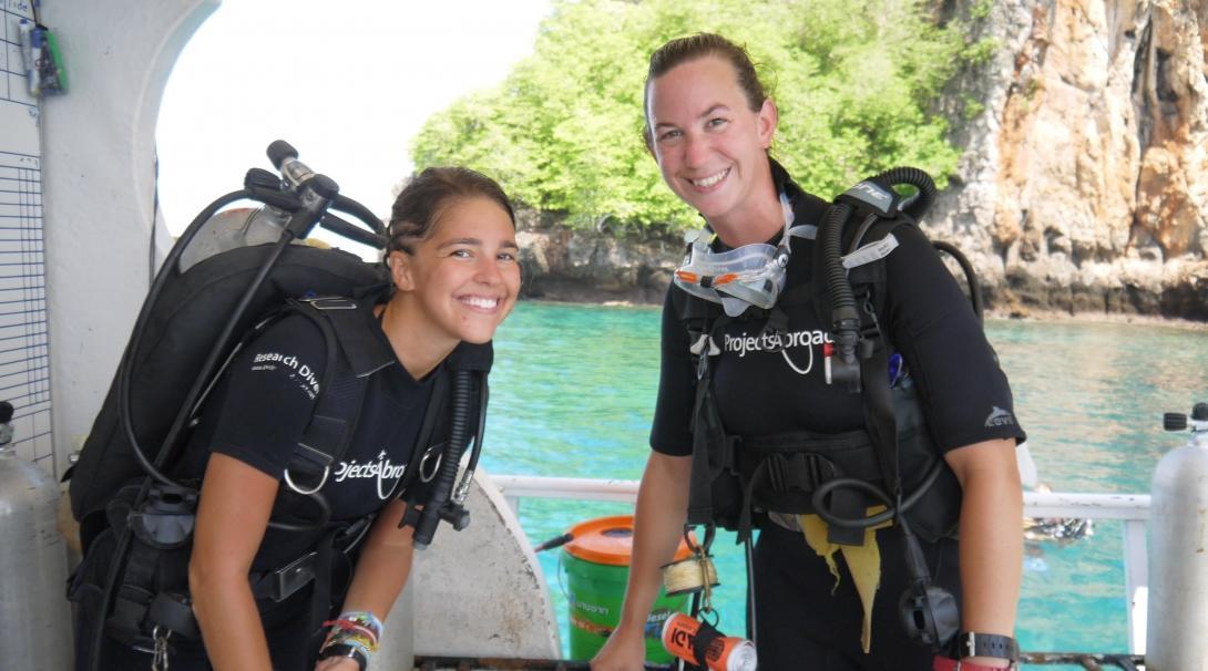 Global Gap volunteers get ready to participate in a dive survey at our Conservation Project in Thailand, Asia. Two volunteers prepare to dive at our Conservation Project in Thailand during their Global Gap Year abroad.